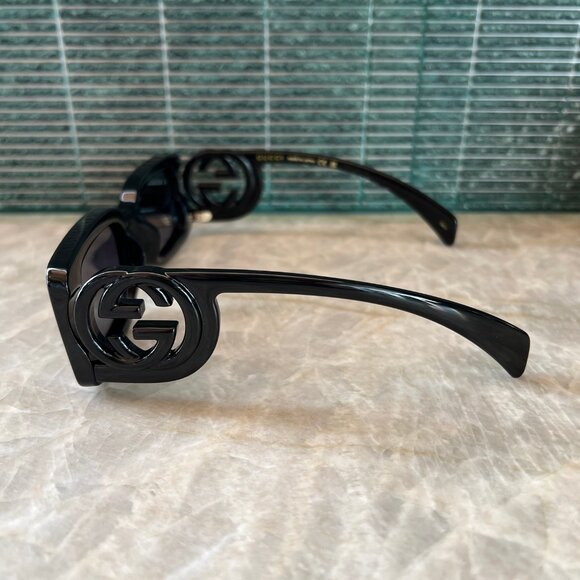 Gucci Sunglasses GG1325S - case, dust bag, & cleaning cloth MINT CONDITION main image 9